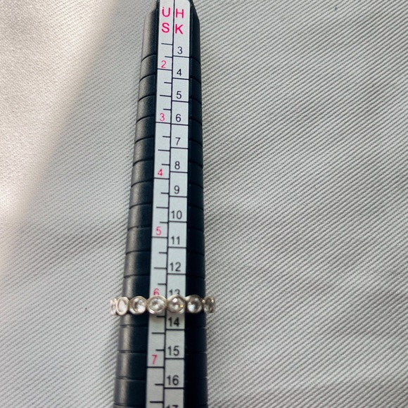 VINTAGE WHITE GOLD & DIAMOND ETERNITY RING BAND - Picture 7 of 7